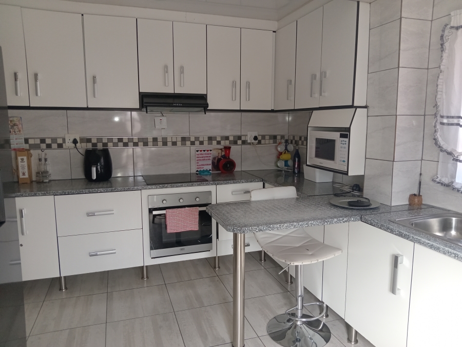 3 Bedroom Property for Sale in Letsopa North West